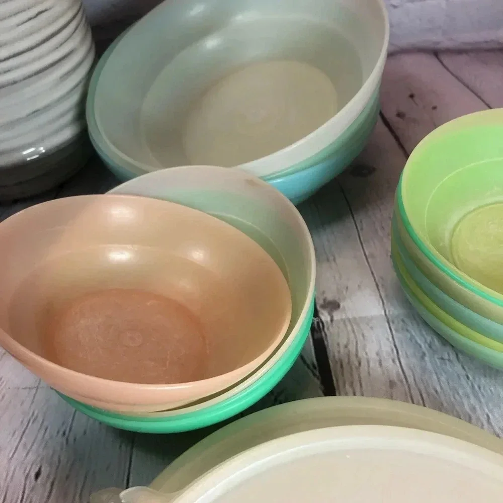 Vintage  sauce dishes- cereal bowls///////seals NOT included